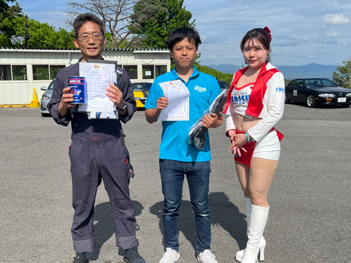 アタックA・クラス（左から）２位：安澤選手、優勝：豊本選手